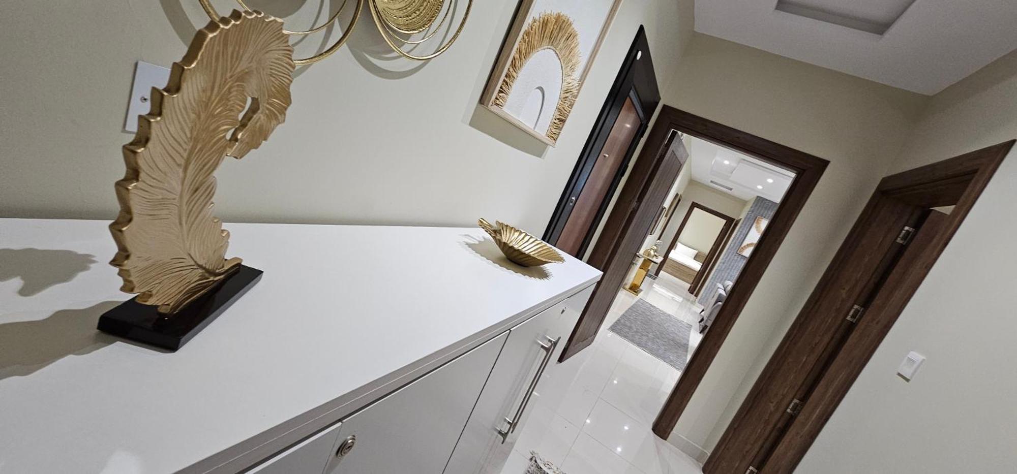 אל-מדינה الشقق الفاخرة Modern Apartments Of 3 Bedrooms 5 Minutes To Haram מראה חיצוני תמונה