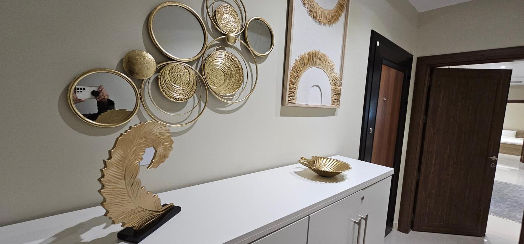 אל-מדינה الشقق الفاخرة Modern Apartments Of 3 Bedrooms 5 Minutes To Haram מראה חיצוני תמונה