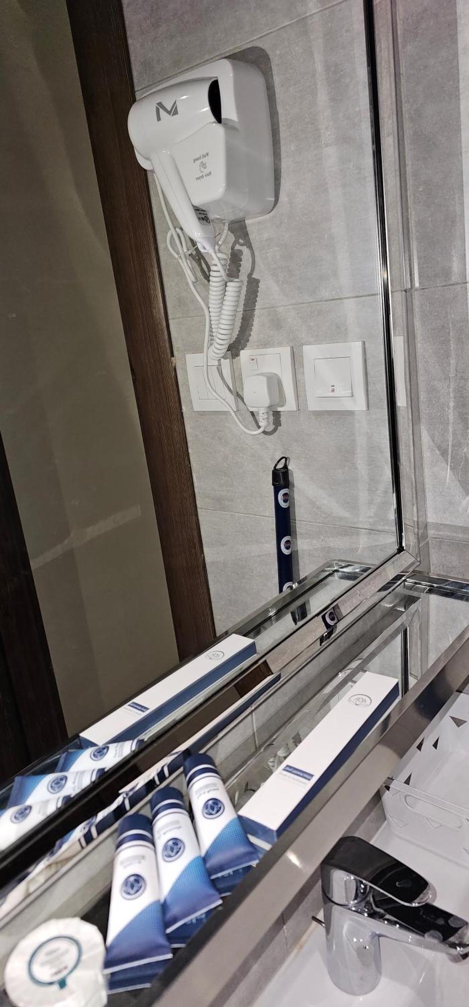 אל-מדינה الشقق الفاخرة Modern Apartments Of 3 Bedrooms 5 Minutes To Haram מראה חיצוני תמונה