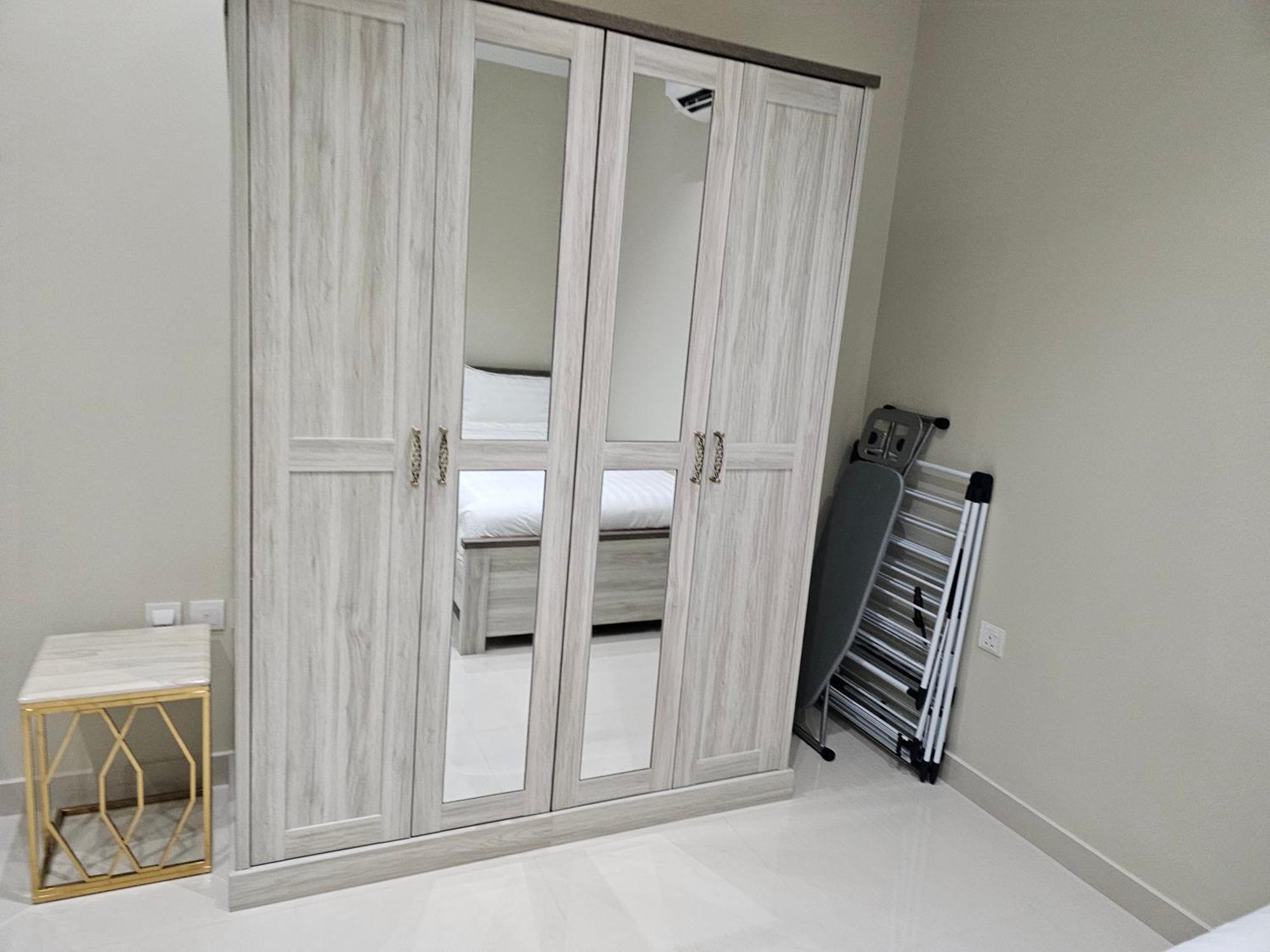 אל-מדינה الشقق الفاخرة Modern Apartments Of 3 Bedrooms 5 Minutes To Haram מראה חיצוני תמונה