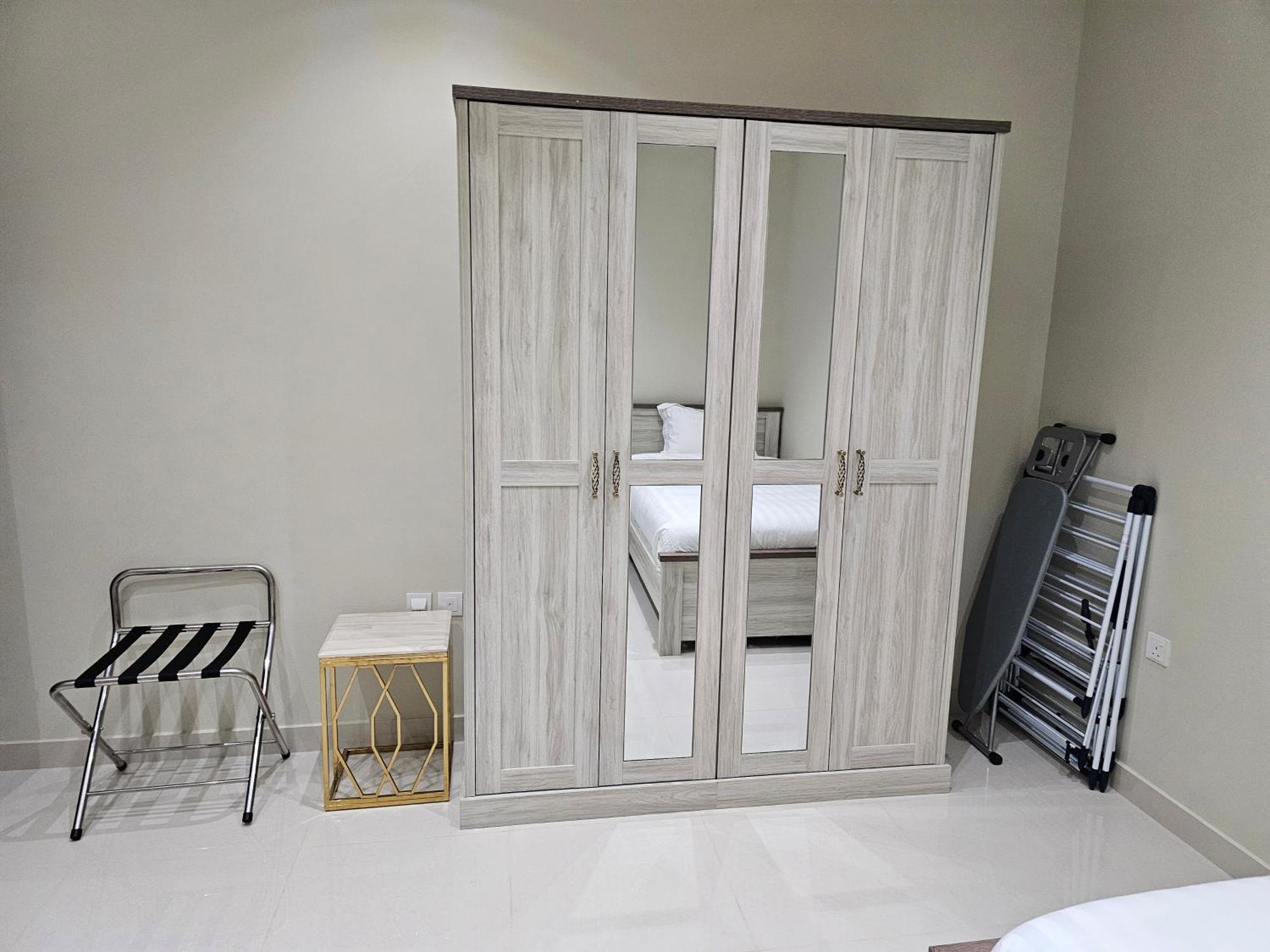אל-מדינה الشقق الفاخرة Modern Apartments Of 3 Bedrooms 5 Minutes To Haram מראה חיצוני תמונה
