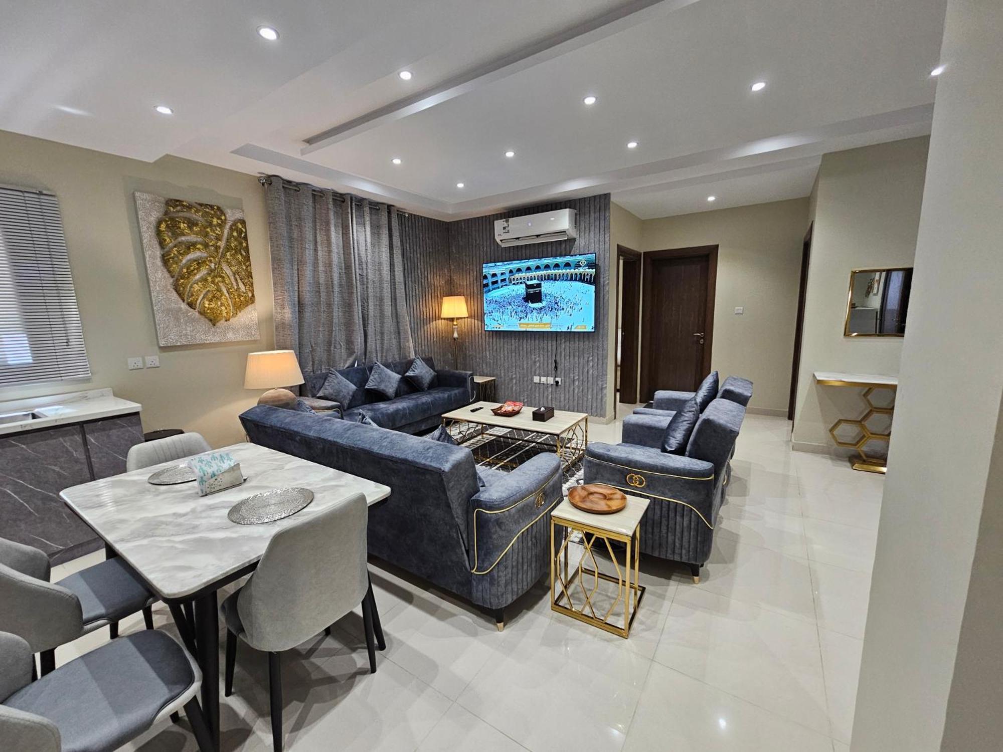אל-מדינה الشقق الفاخرة Modern Apartments Of 3 Bedrooms 5 Minutes To Haram מראה חיצוני תמונה